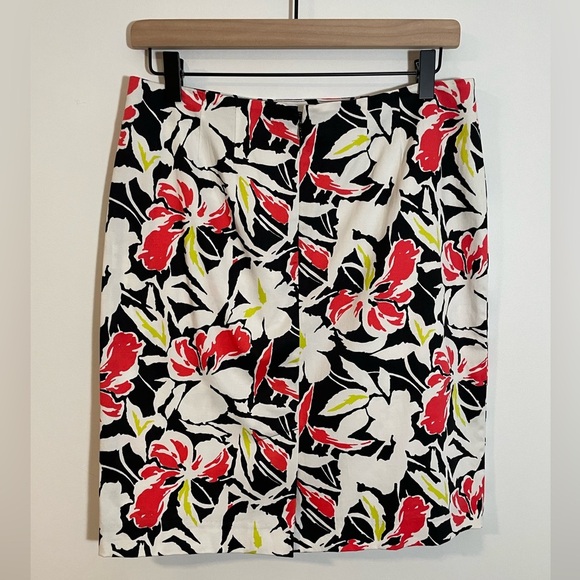 Jones Wear Floral Pencil Skirt Stretch Size 6P Tropical Career Office EUC - Picture 6 of 11